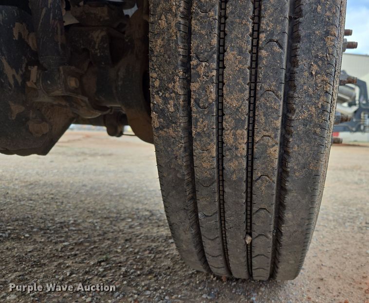 image for item EL5715 2018 Ford F550 Super Duty XL utility / service truck