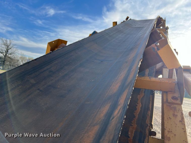 image for item EL5720 2005 Screen Machine 621T trommel screen