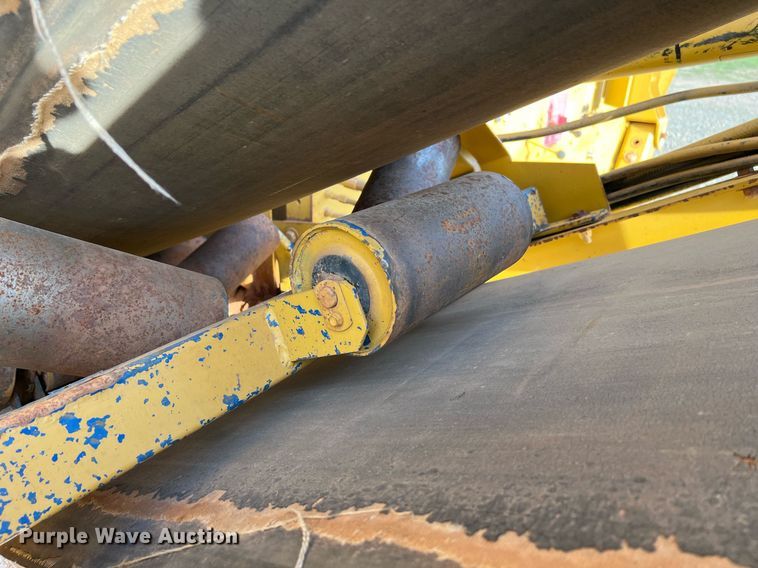 image for item EL5720 2005 Screen Machine 621T trommel screen