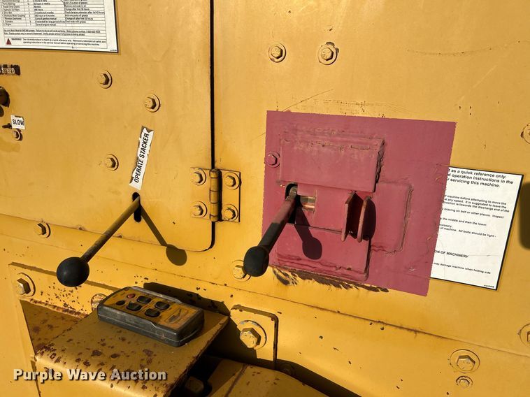 image for item EL5720 2005 Screen Machine 621T trommel screen