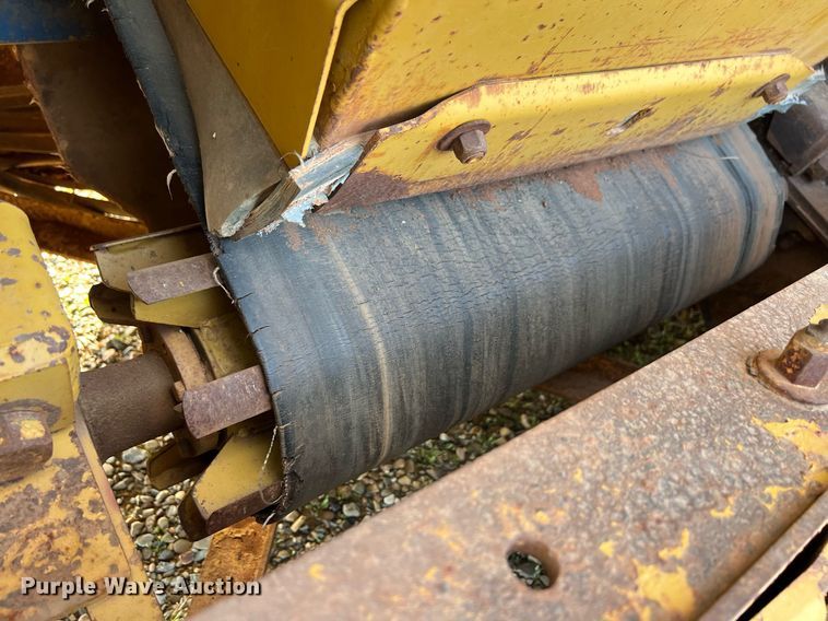 image for item EL5720 2005 Screen Machine 621T trommel screen