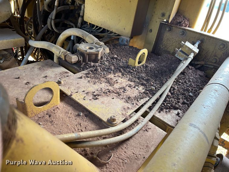 image for item EL5720 2005 Screen Machine 621T trommel screen