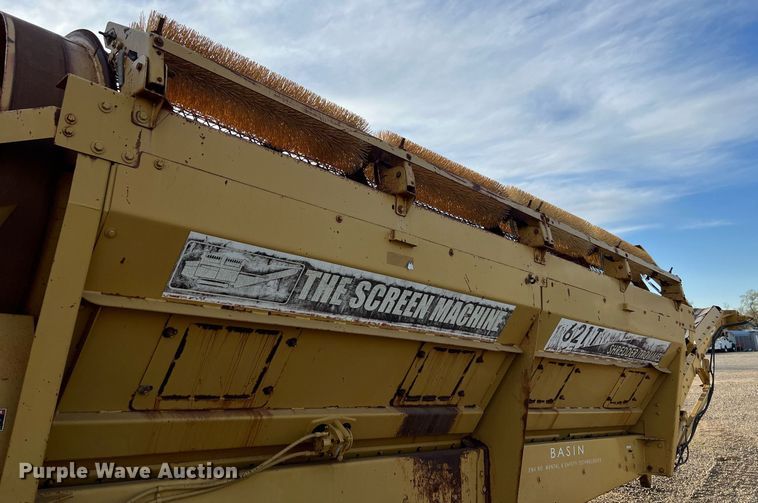 image for item EL5720 2005 Screen Machine 621T trommel screen