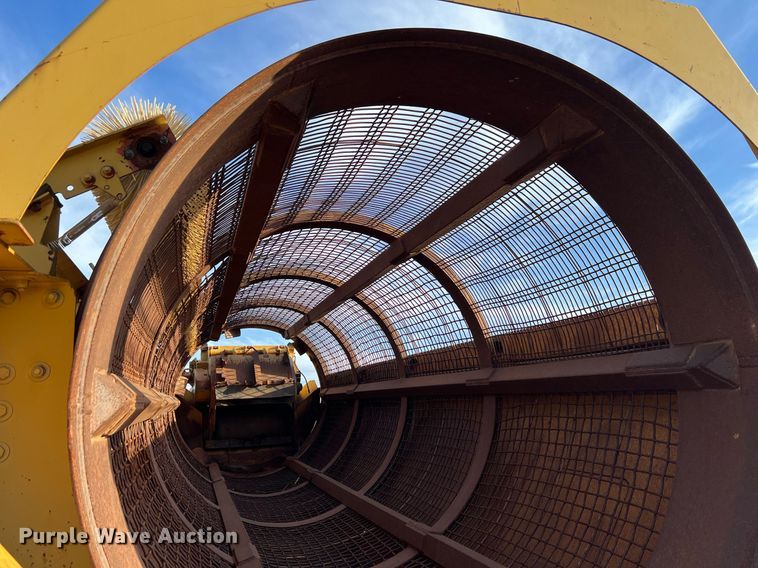 image for item EL5720 2005 Screen Machine 621T trommel screen