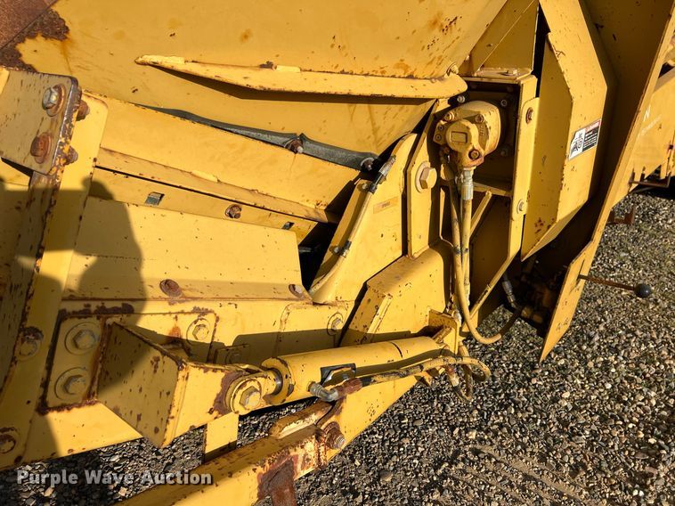 image for item EL5720 2005 Screen Machine 621T trommel screen