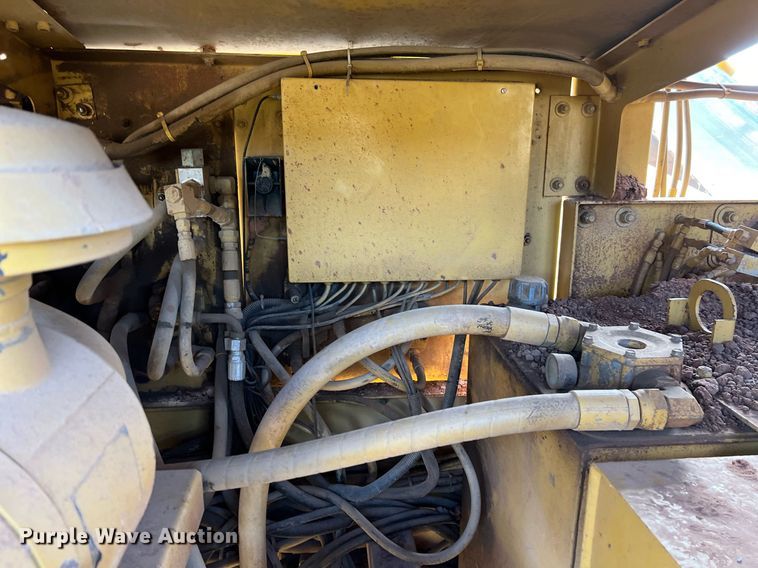 image for item EL5720 2005 Screen Machine 621T trommel screen