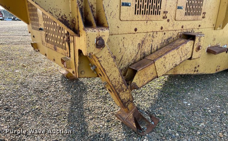 image for item EL5720 2005 Screen Machine 621T trommel screen