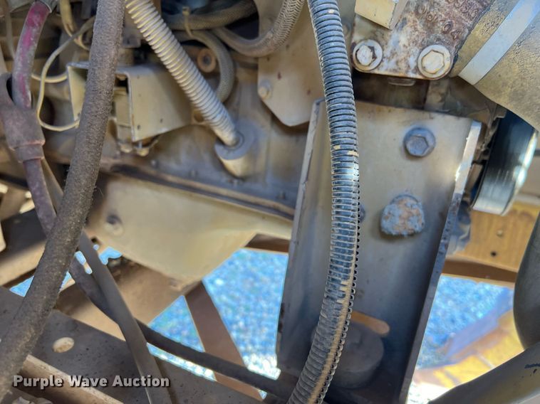 image for item EL5720 2005 Screen Machine 621T trommel screen