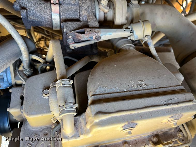 image for item EL5720 2005 Screen Machine 621T trommel screen