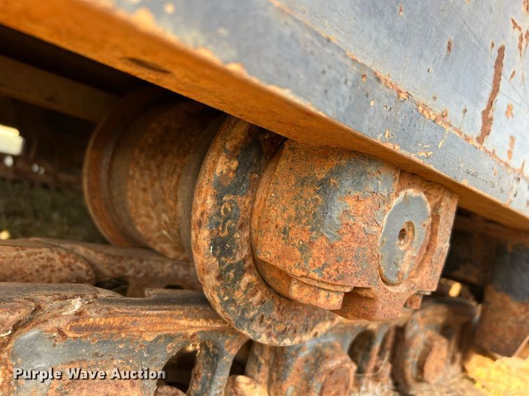 image for item EL5720 2005 Screen Machine 621T trommel screen