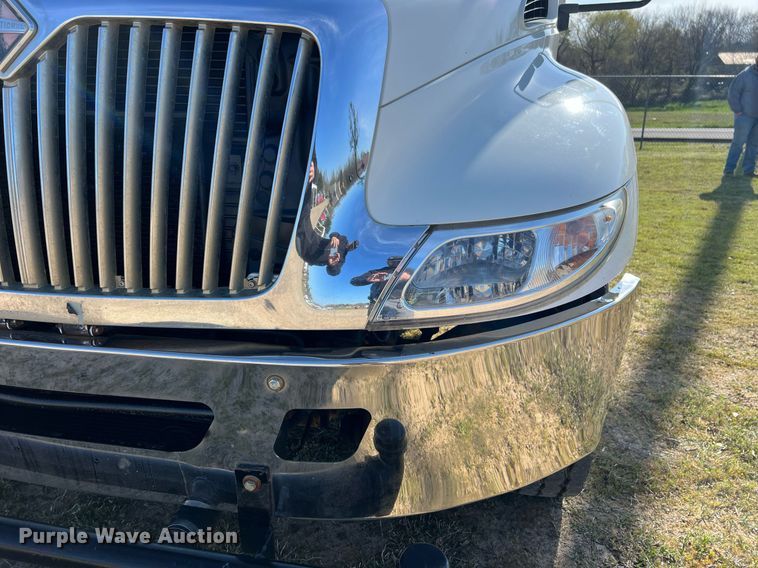 image for item EL5722 2007 Freightliner 4300 water truck