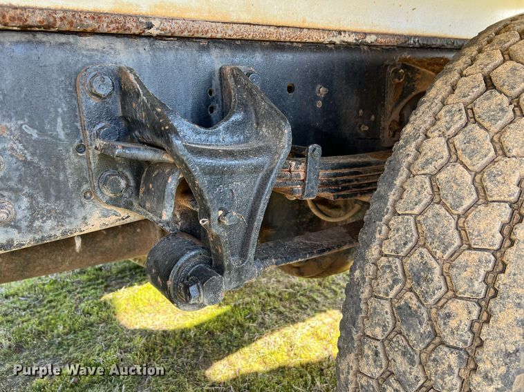 image for item EL5722 2007 Freightliner 4300 water truck