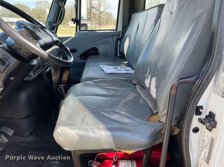 image for item EL5722 2007 Freightliner 4300 water truck