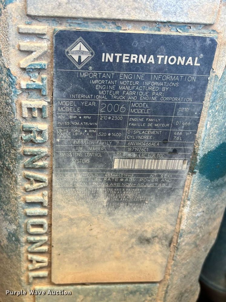 image for item EL5722 2007 Freightliner 4300 water truck