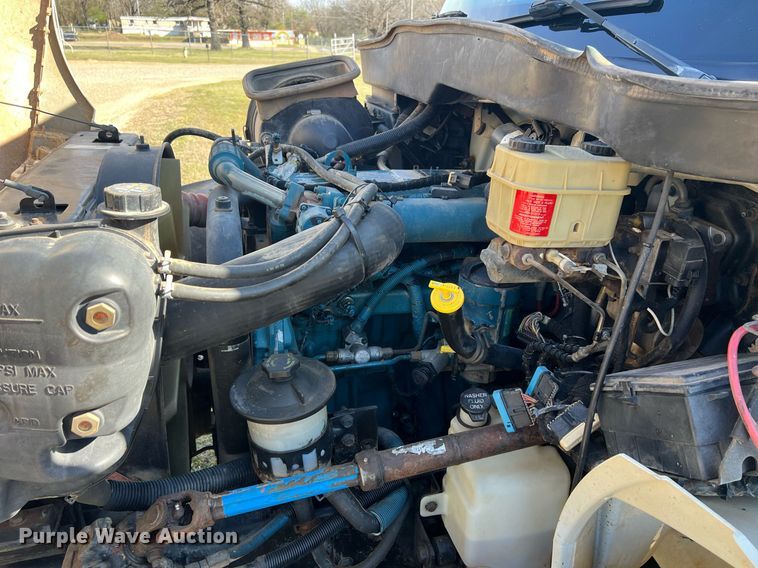 image for item EL5722 2007 Freightliner 4300 water truck