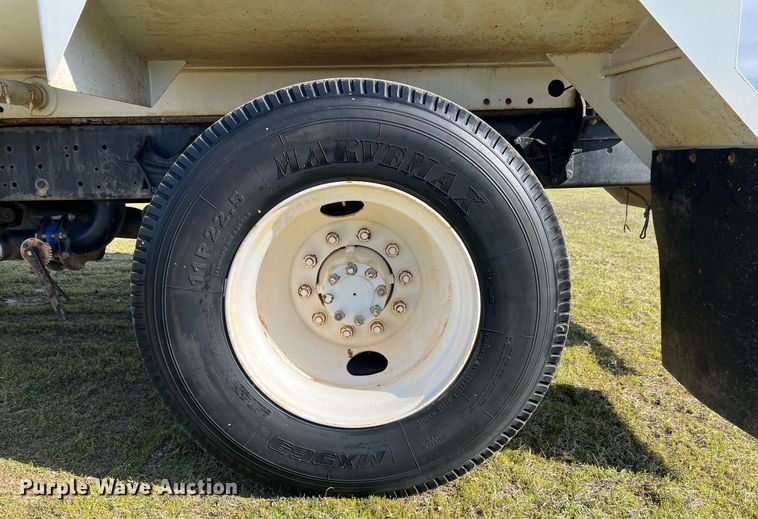 image for item EL5722 2007 Freightliner 4300 water truck