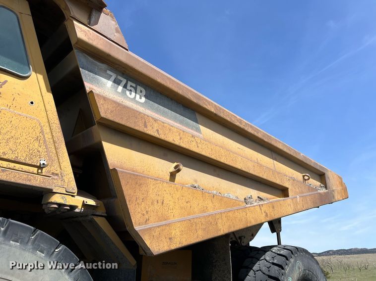 image for item EL5732 1995 Caterpillar 775B haul truck