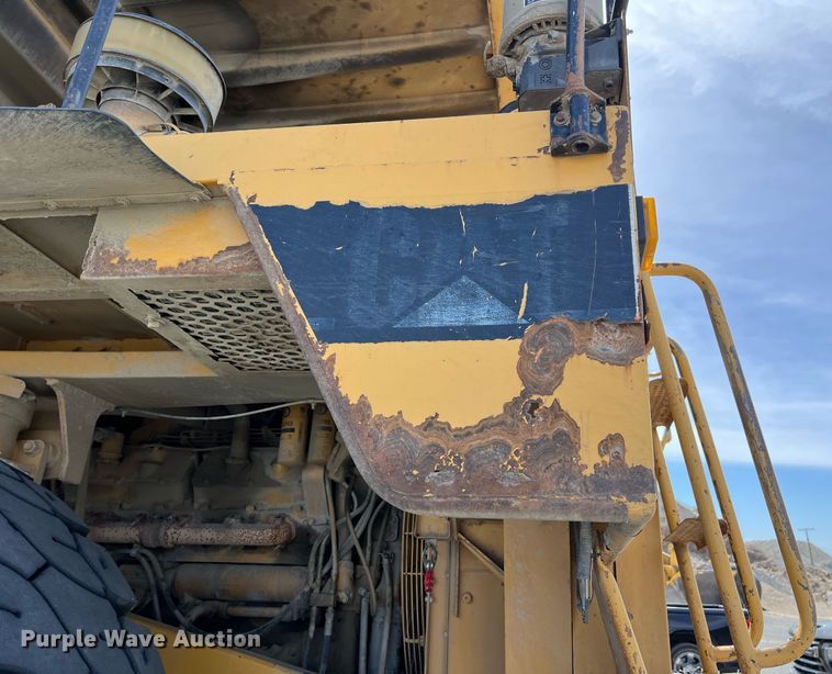 image for item EL5732 1995 Caterpillar 775B haul truck