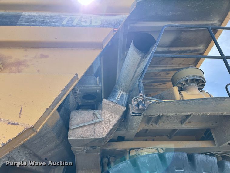 image for item EL5732 1995 Caterpillar 775B haul truck
