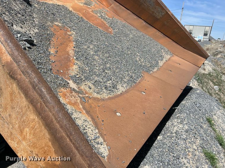 image for item EL5732 1995 Caterpillar 775B haul truck