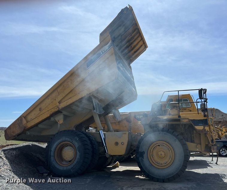 image for item EL5732 1995 Caterpillar 775B haul truck