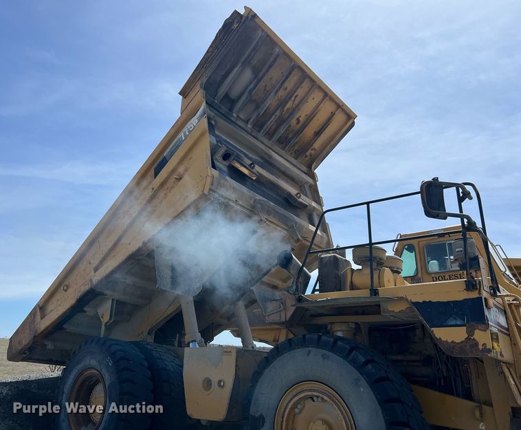 image for item EL5732 1995 Caterpillar 775B haul truck