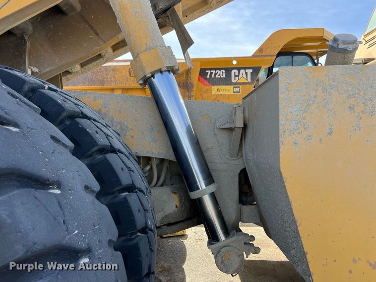 image for item EL5732 1995 Caterpillar 775B haul truck