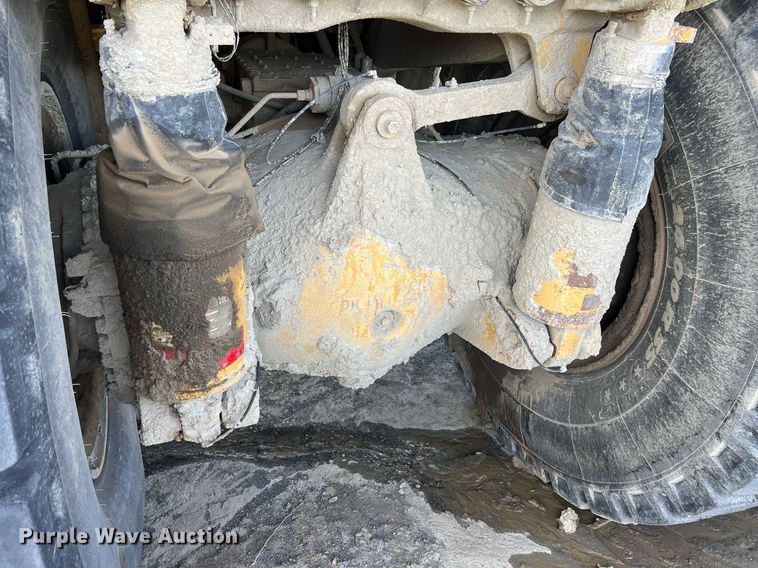 image for item EL5732 1995 Caterpillar 775B haul truck