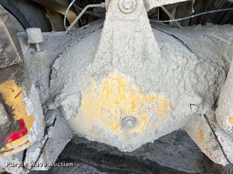 image for item EL5732 1995 Caterpillar 775B haul truck