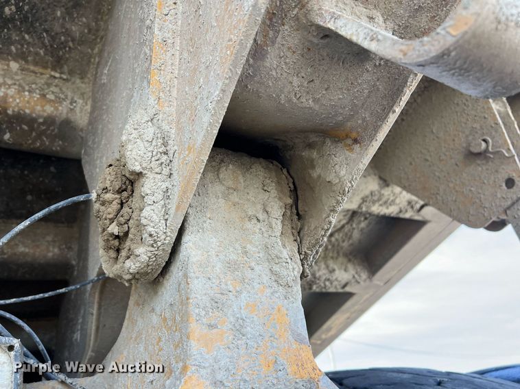 image for item EL5732 1995 Caterpillar 775B haul truck