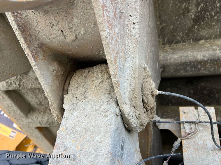 image for item EL5732 1995 Caterpillar 775B haul truck