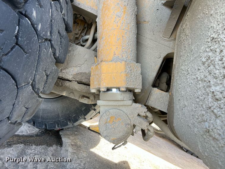 image for item EL5732 1995 Caterpillar 775B haul truck