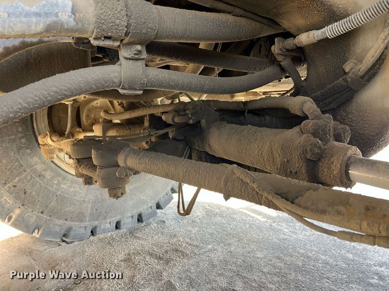 image for item EL5732 1995 Caterpillar 775B haul truck