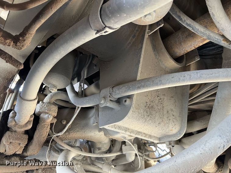 image for item EL5732 1995 Caterpillar 775B haul truck