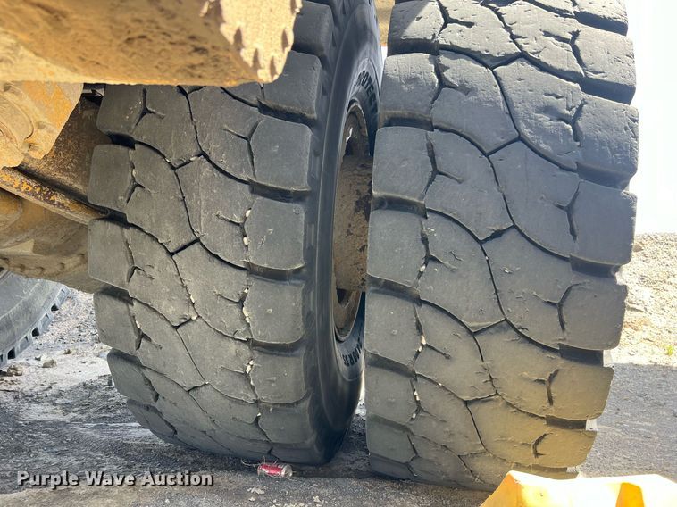 image for item EL5732 1995 Caterpillar 775B haul truck