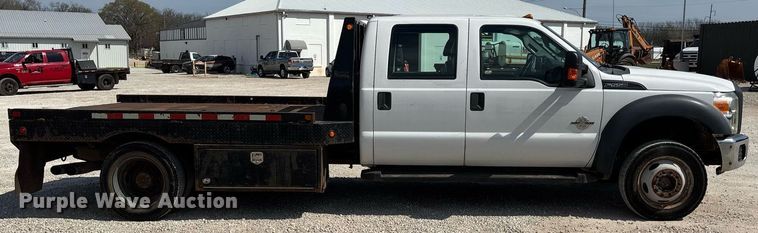 image for item EM0033 2013 Ford F550 Super Duty Crew Cab flatbed truck