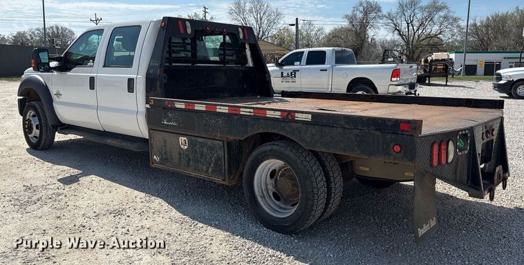 image for item EM0033 2013 Ford F550 Super Duty Crew Cab flatbed truck