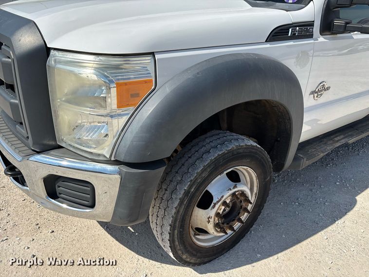 image for item EM0033 2013 Ford F550 Super Duty Crew Cab flatbed truck