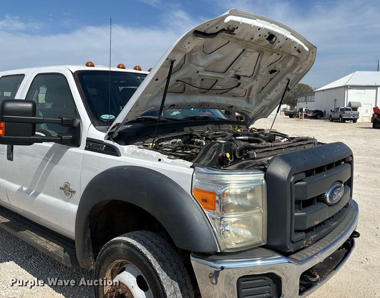 image for item EM0033 2013 Ford F550 Super Duty Crew Cab flatbed truck