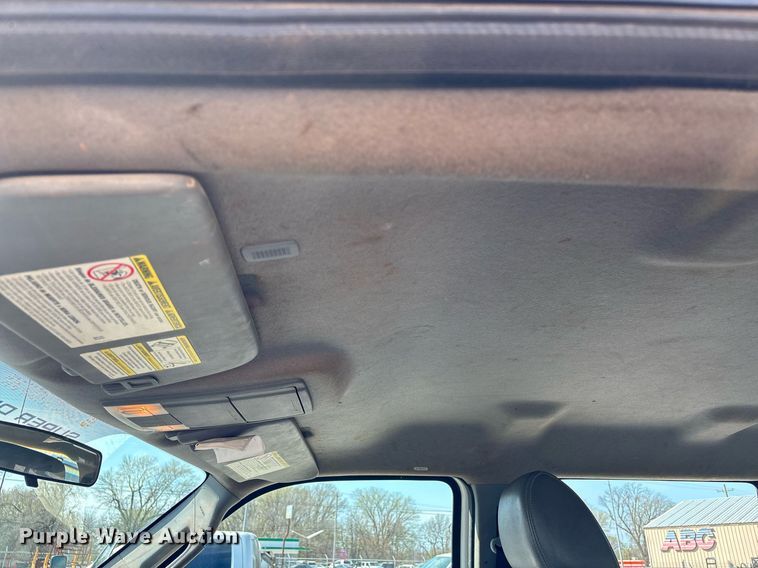 image for item EM0033 2013 Ford F550 Super Duty Crew Cab flatbed truck