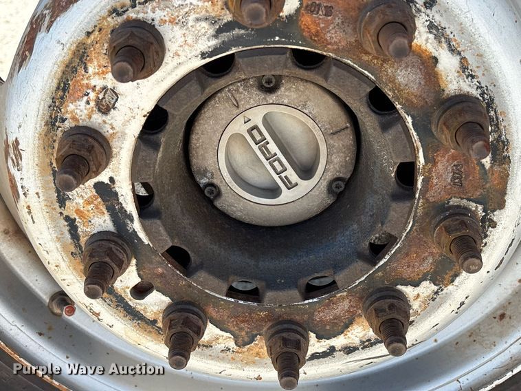 image for item EM0033 2013 Ford F550 Super Duty Crew Cab flatbed truck