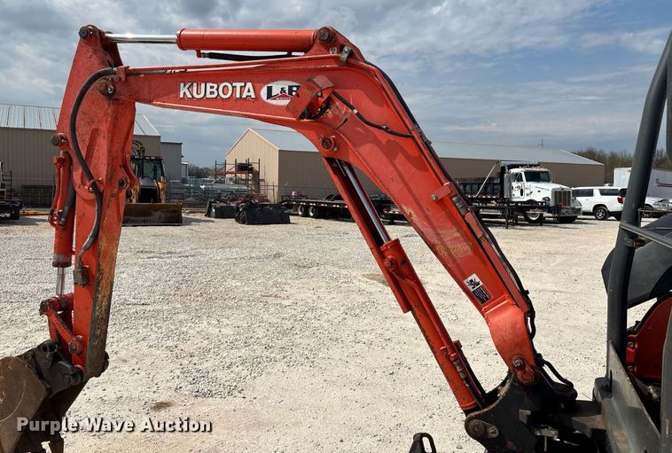 image for item EM0035 2016 Kubota U25 mini excavator