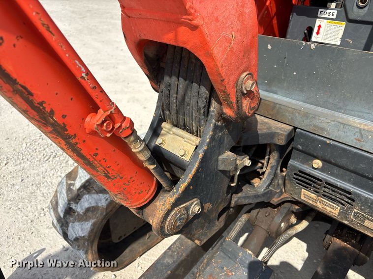 image for item EM0035 2016 Kubota U25 mini excavator