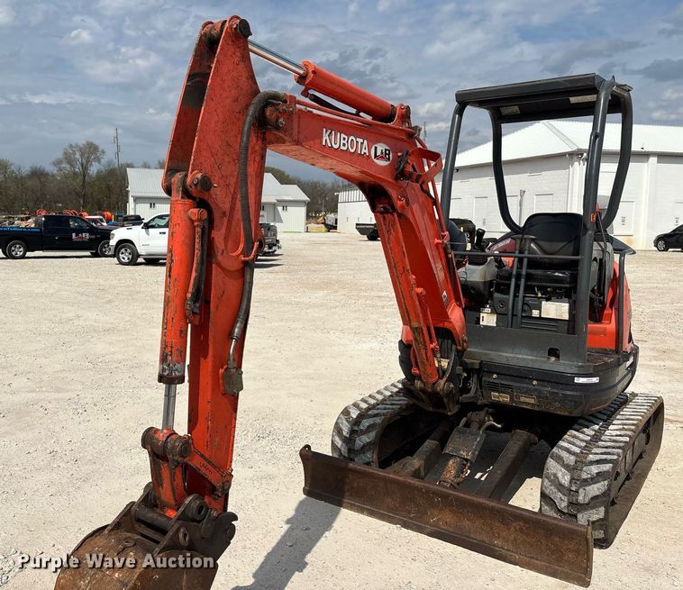image for item EM0035 2016 Kubota U25 mini excavator