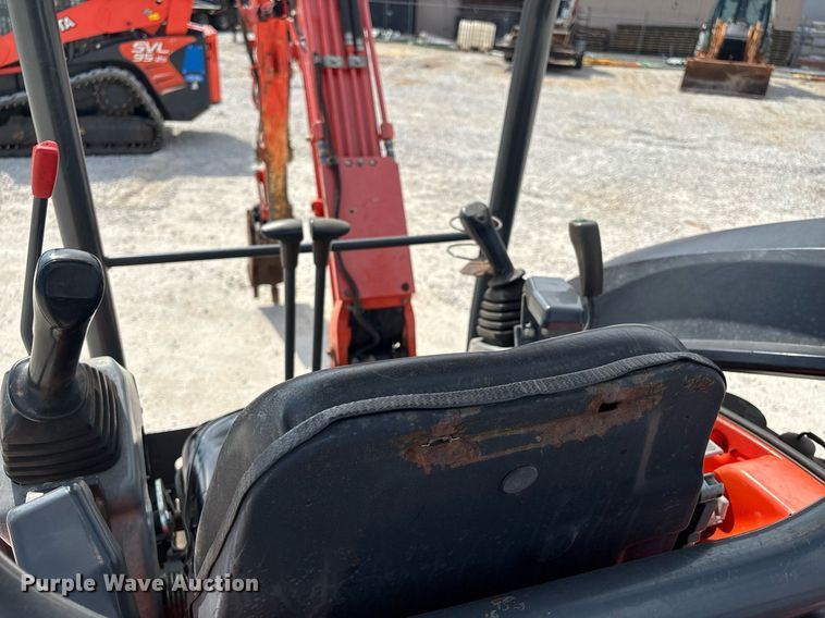 image for item EM0035 2016 Kubota U25 mini excavator