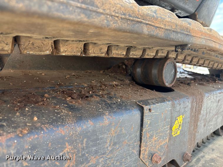 image for item EM0035 2016 Kubota U25 mini excavator