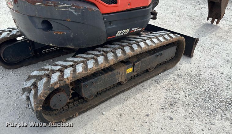 image for item EM0035 2016 Kubota U25 mini excavator