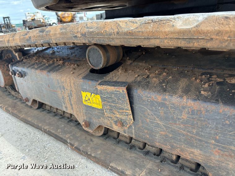 image for item EM0035 2016 Kubota U25 mini excavator