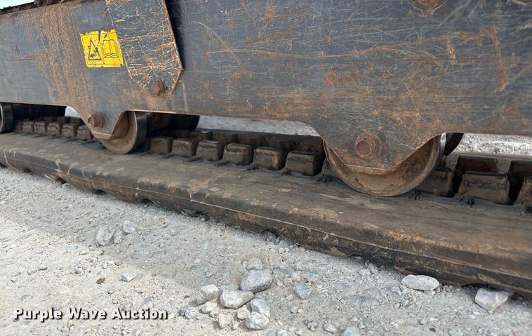 image for item EM0035 2016 Kubota U25 mini excavator