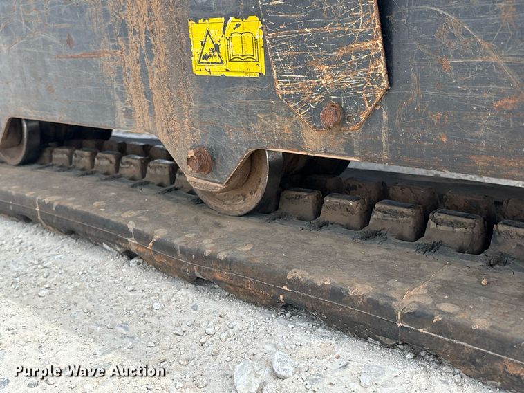 image for item EM0035 2016 Kubota U25 mini excavator